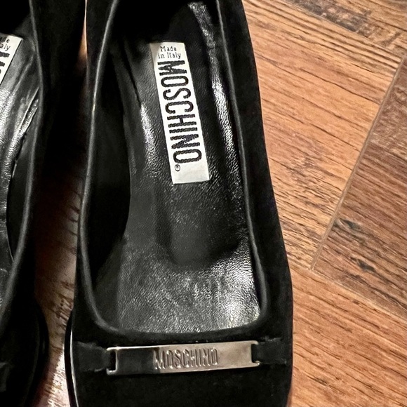 Moschino black suede loafers. Made in Italy Size 37 - Picture 2 of 9